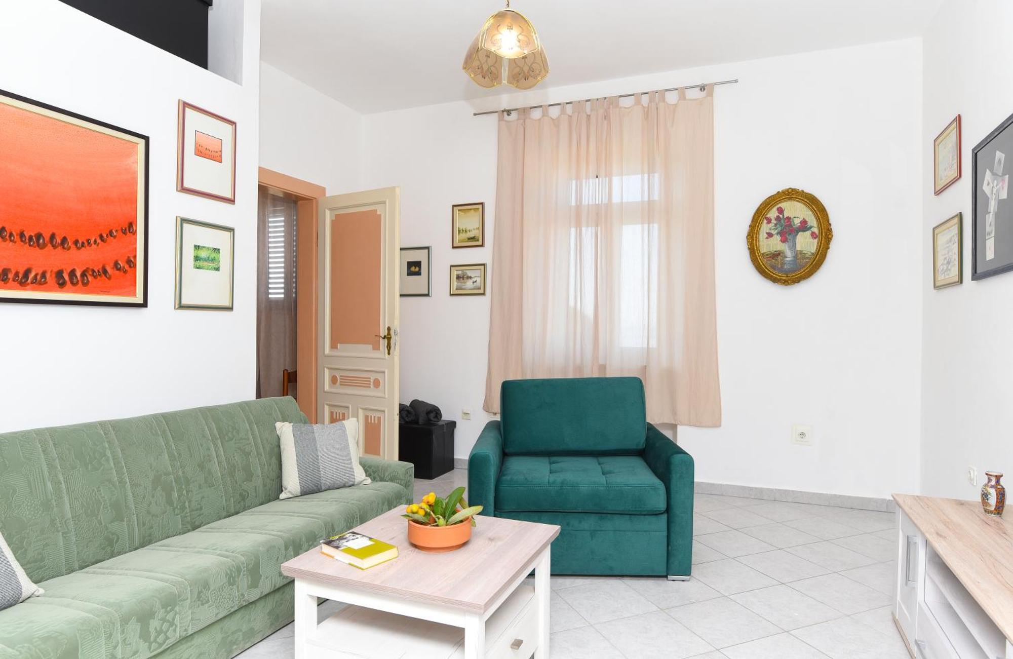 Apartmani Zupanic โคโรมาชโน ภายนอก รูปภาพ